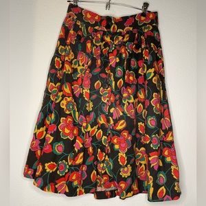 ModCloth Pleated Knee Length Retro Floral Skirt- Size Medium